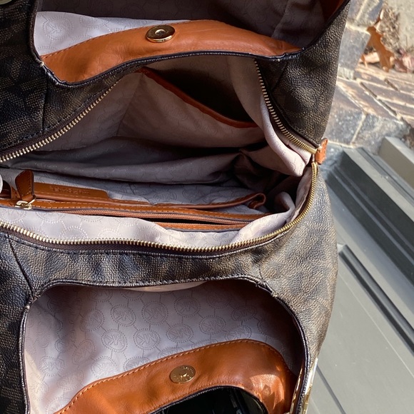 Michael Kors shoulder bag - Picture 3 of 4